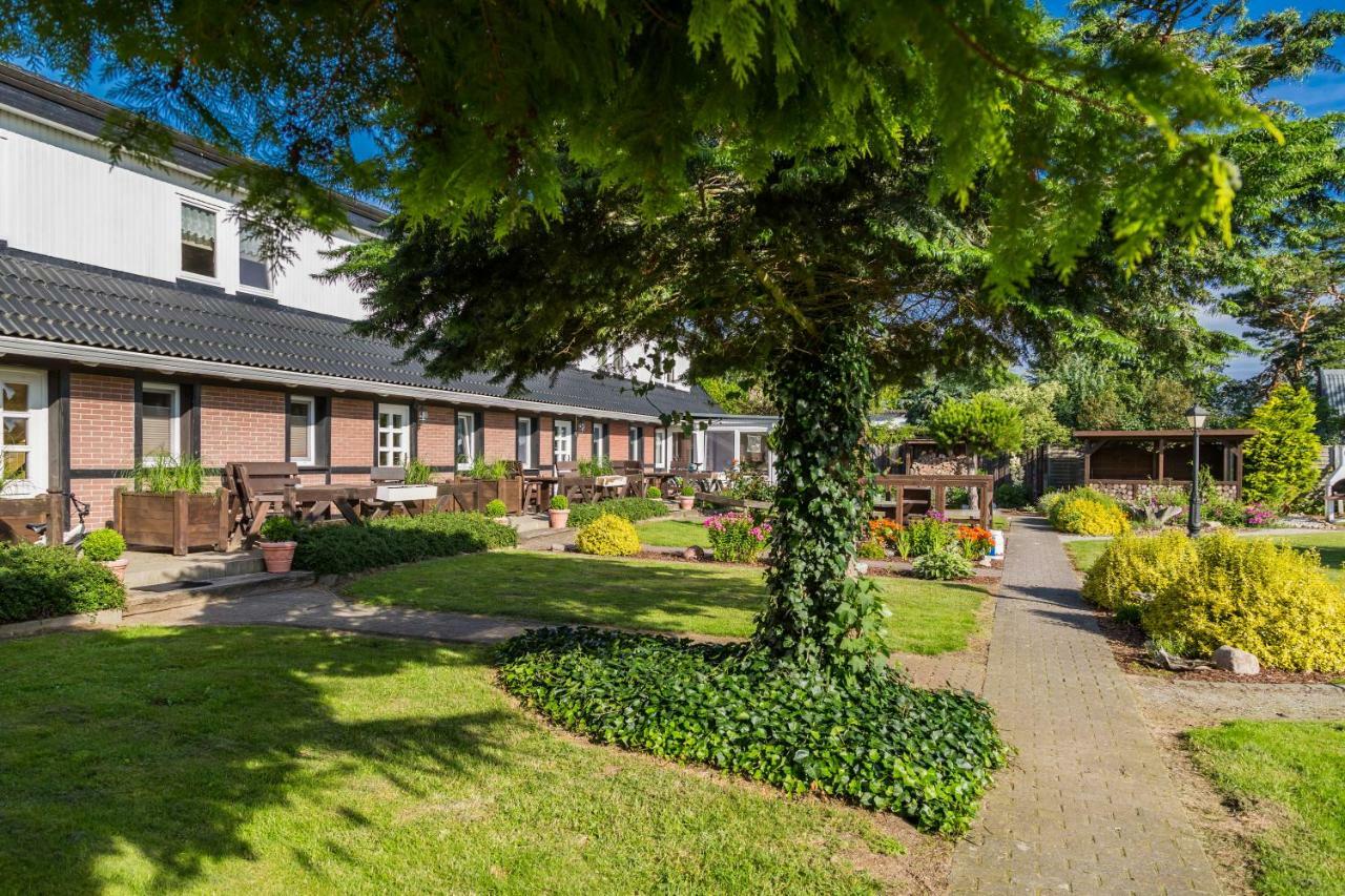 Familien-Ferienanlage Seefeldt Freest Exterior photo