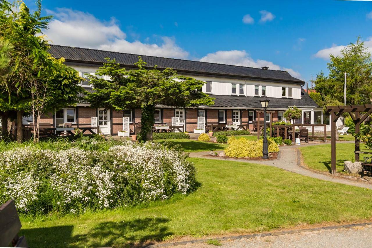 Familien-Ferienanlage Seefeldt Freest Exterior photo